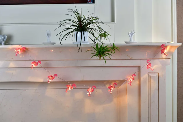 4.5V10L LED snake string lights with flamingo,clear wire,warm white bulb color,bulb space 15cm