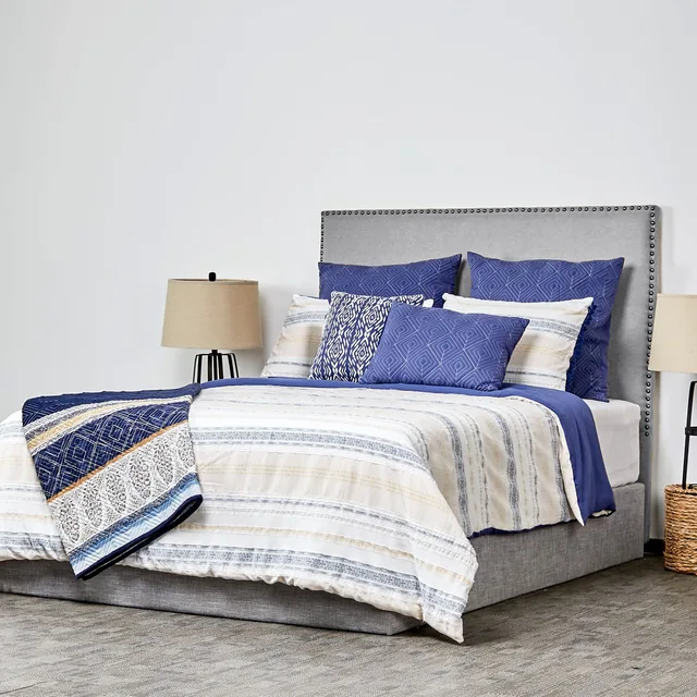 Cotton Striple Clipped Jacquard rev Solid Cotton comforter set