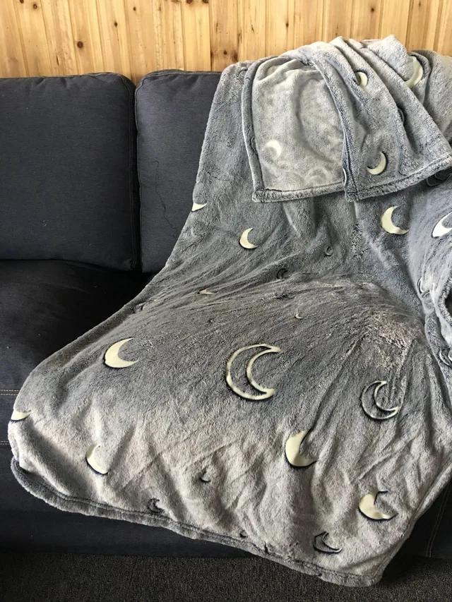 Glow-in-the-dark flannel blanket
