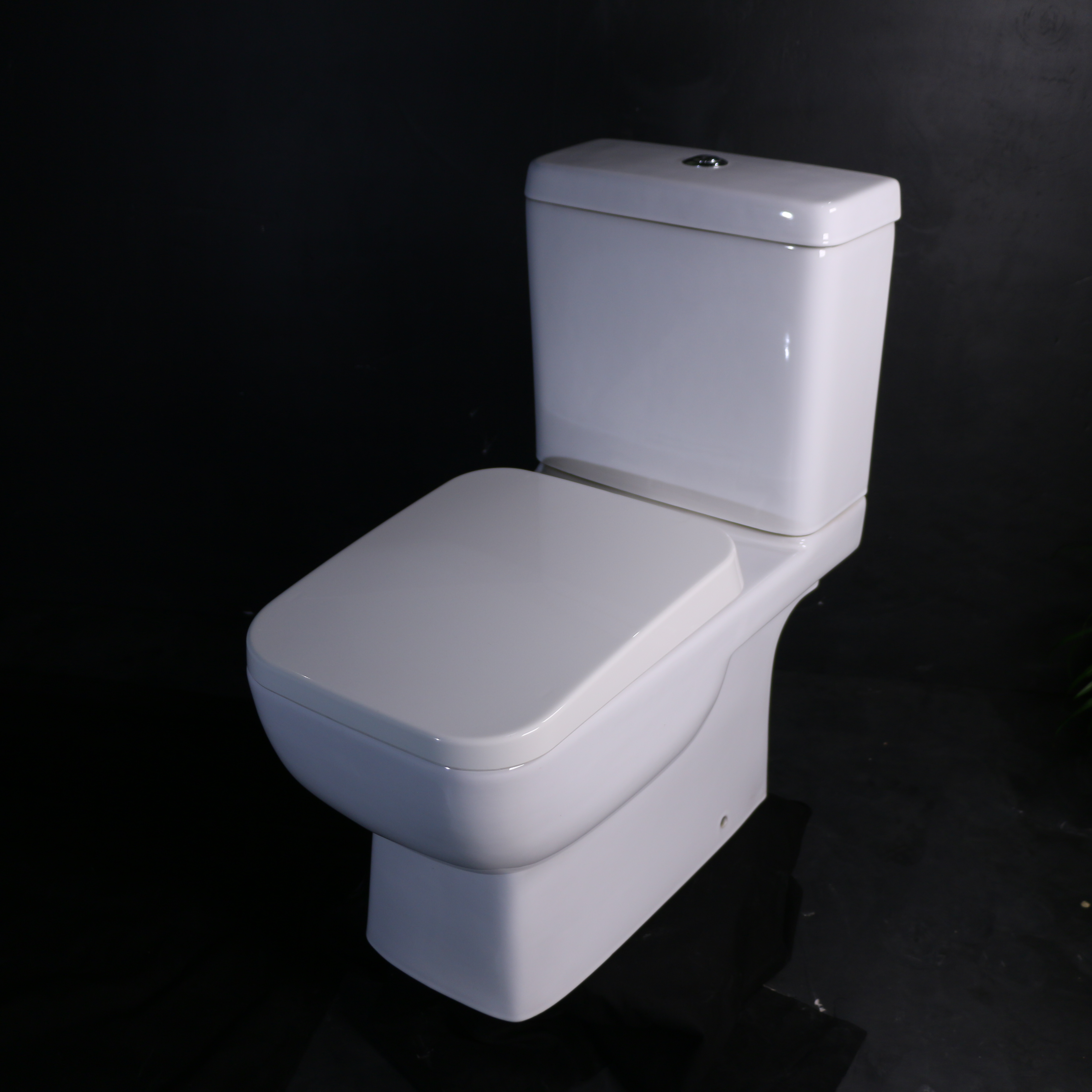 Suqare wash down european dual flush two piece toilet wc