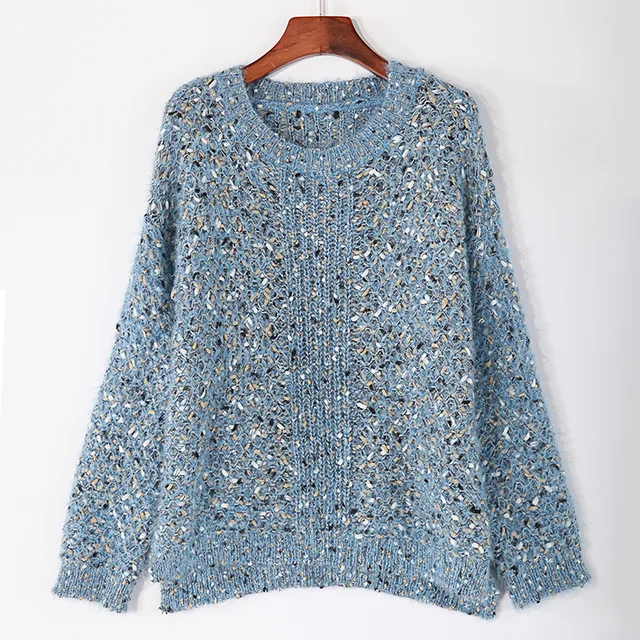 Women‘s R neck knitted sweater’