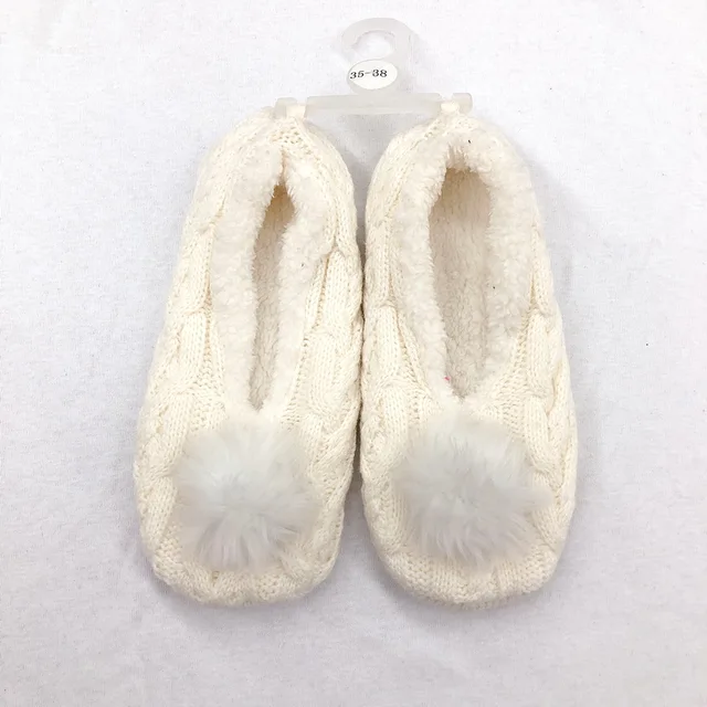 Womens acrylic twisted indoor slipper with 3D pompom