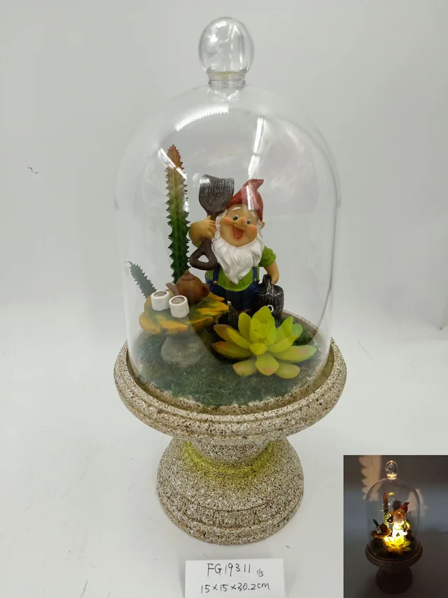 Polyresin garden decor with LED