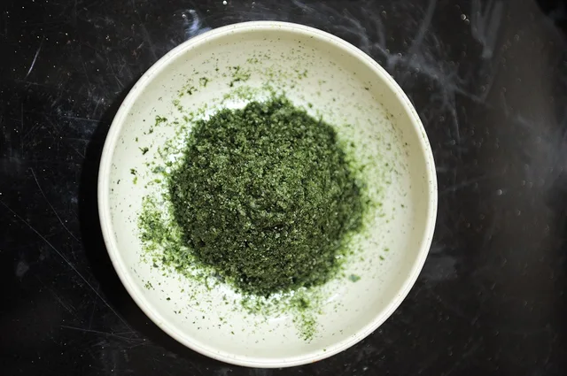 Nori powder