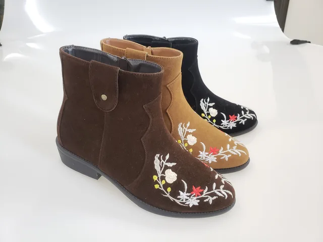 Lady boots