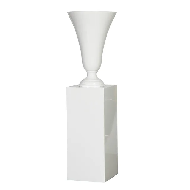 Polyresin vase