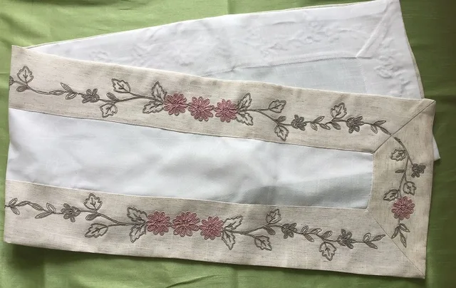 The newest of Table Runner