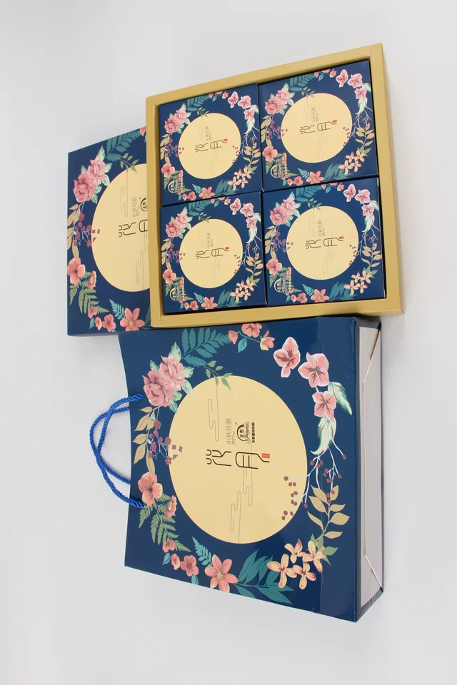 Moon Cake With Gift Box