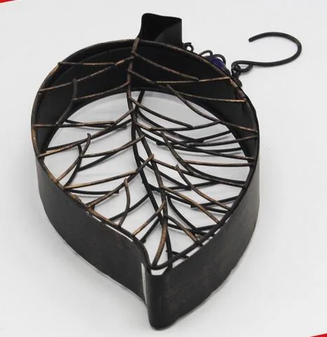 Bird feeder