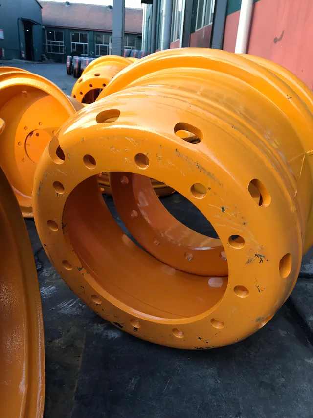 Tubeless steel rim