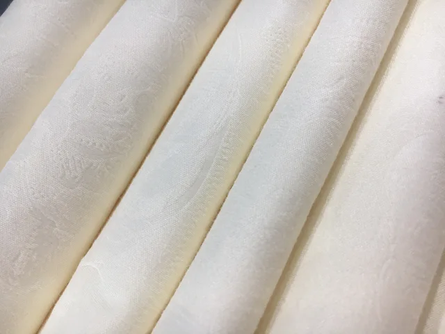 100% polyeter dyed fabric with emboss