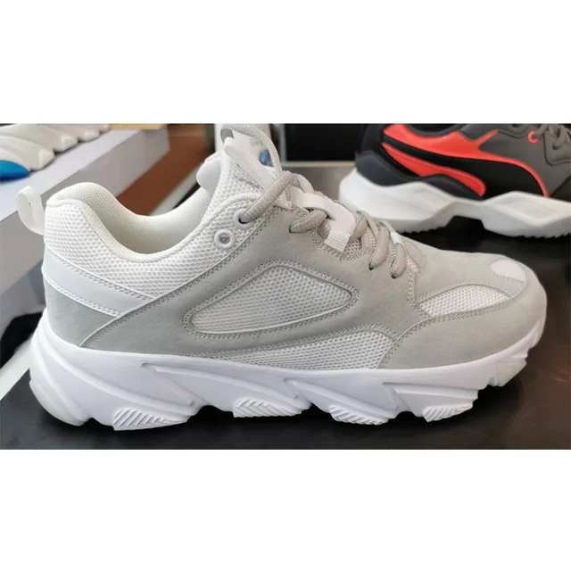 Men's casual shoes