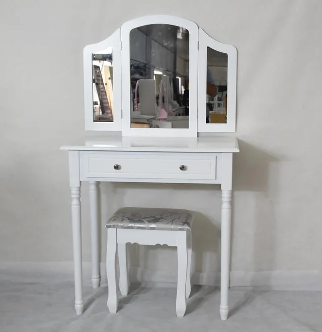 Dressing table