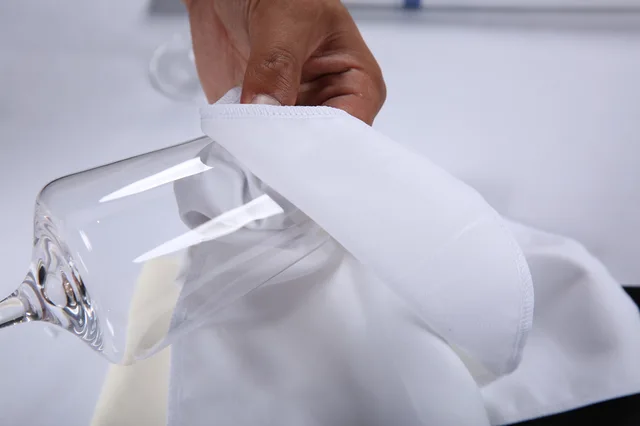Microfiber cleaning towel