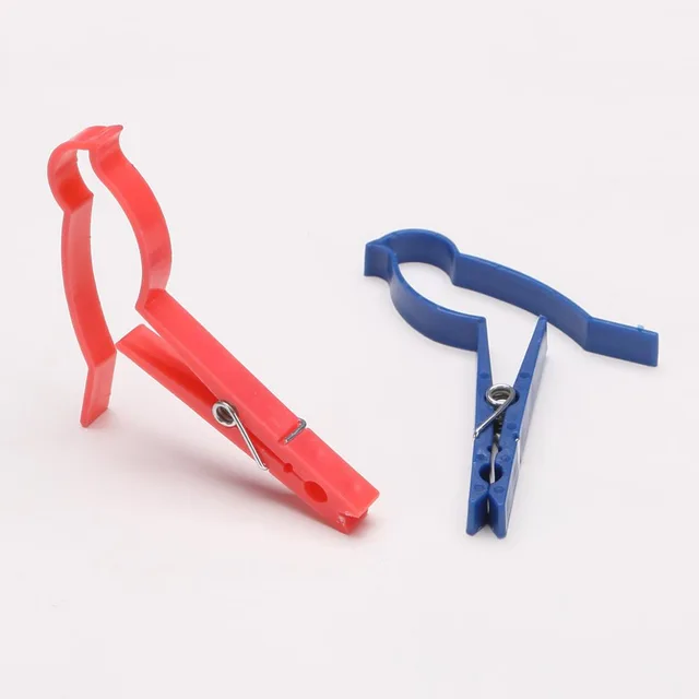 Plastic peg