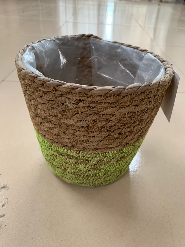 Straw basket