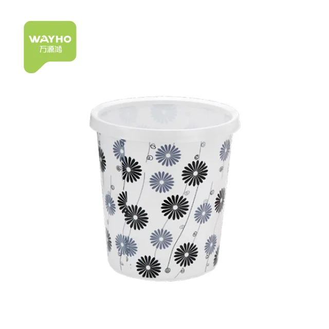 Trash can