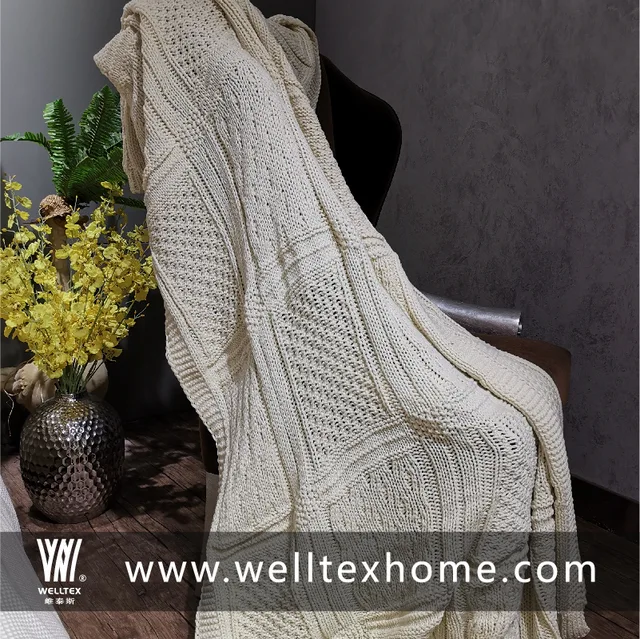 Knitted blanket