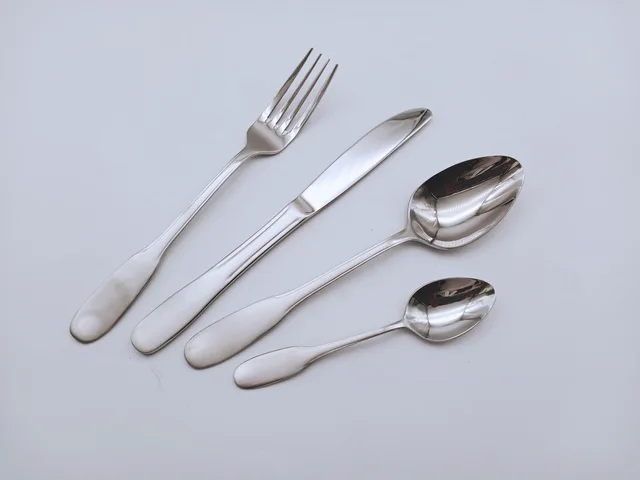 Matte finish stainless steel flatware spoon fork knife cutlery set