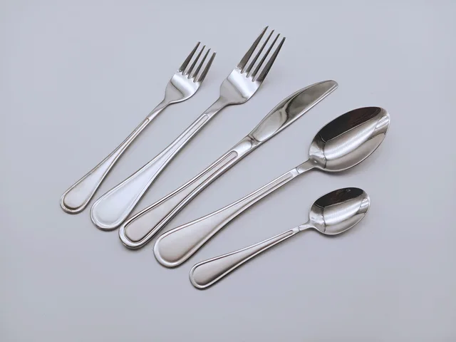 Hot sell stainless steel flatware sets tableware Stainless Steel Eating Utensils Dishwasher Safe Fast Delivery