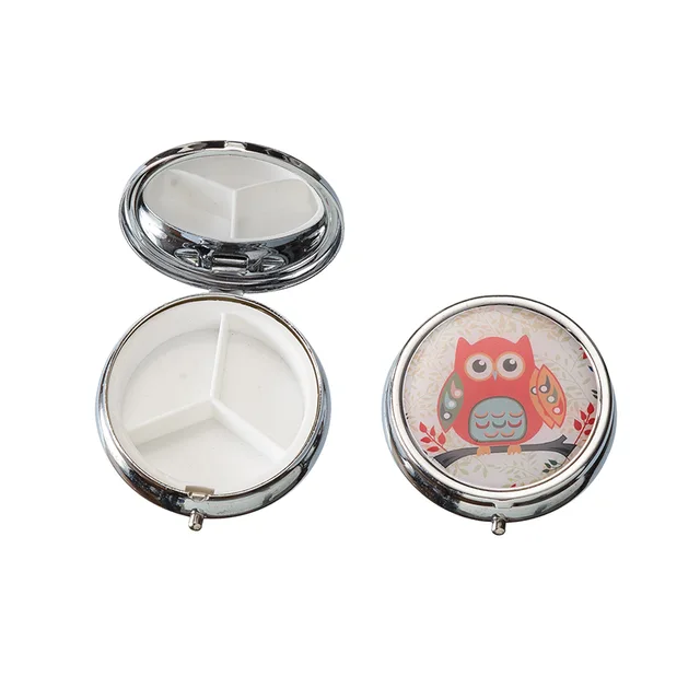 3 cells round metal pillbox with epoxy label of medium size