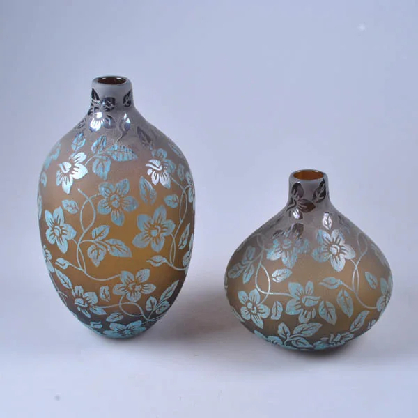 Glass vase