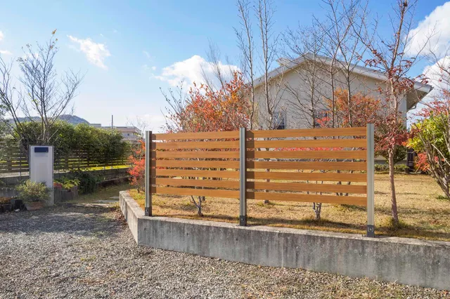 Home EX Aluminium border fence light-brown colour