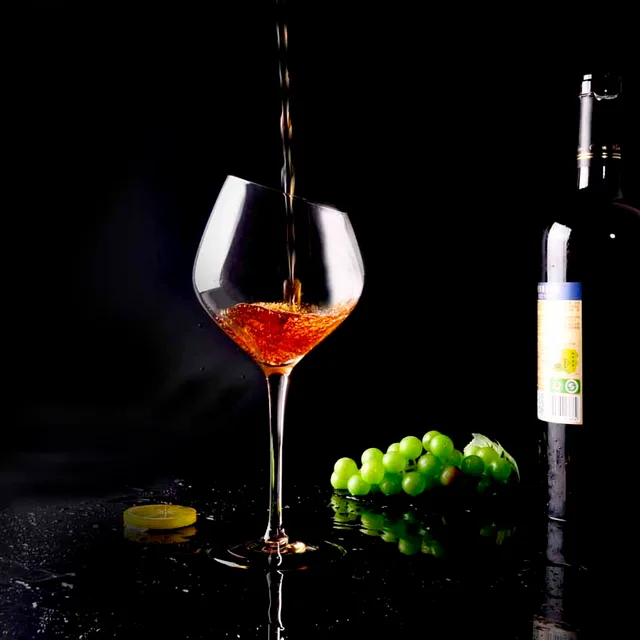 Inventory.Slanted wine glass, red wine glass champagne glass set, can be customized color