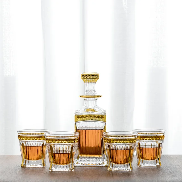Whiskey glass set