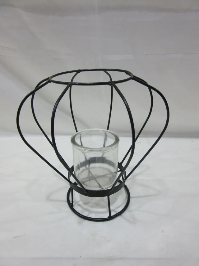 Metal lantern