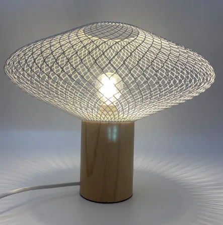 Wire netting table lamp