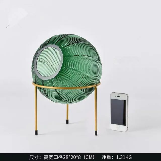 Glass vase