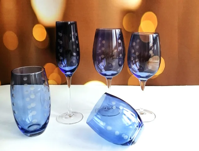 Wine glass with spraying color, GLASSWARE