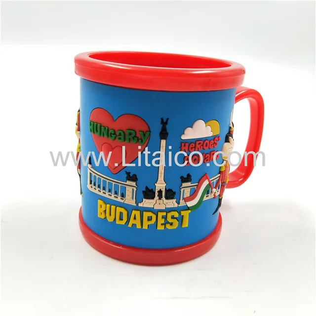 Heart-shaped picture mug