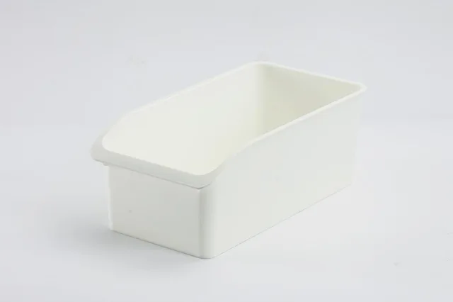 Plastic storage box