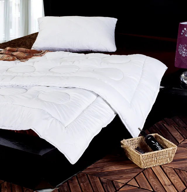 Polyester quilt
