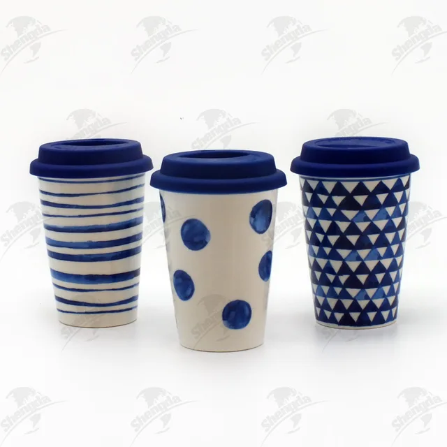 400mlTake it away mug with silicone lid with blue design