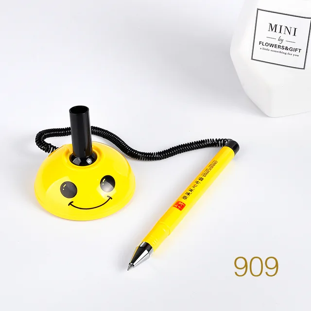 Desk pen