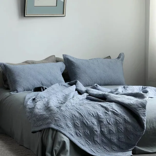 Stone wash microfiber quilt set
