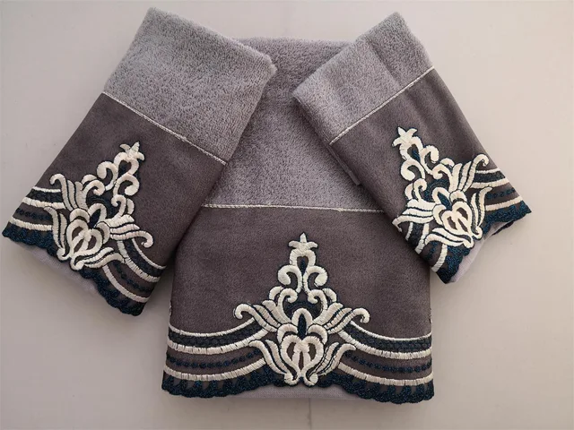 Lace towel set