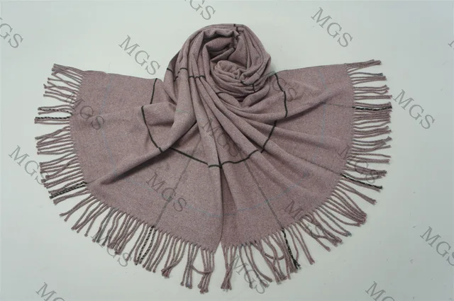 42%viscose 30%polyamide 28%PBT woven scarf