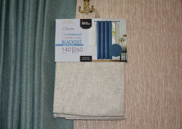 Curtain