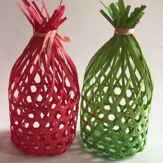 Round bamboo gift basket