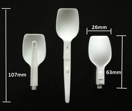 Plastic foldable spoon