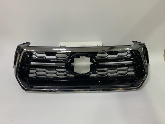 Rocco 2018 Grille Chrome