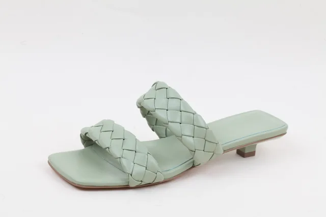Lady sandals