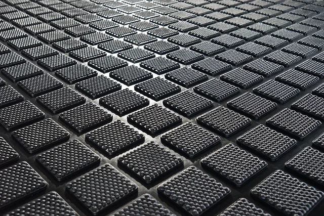 Hot Selling 17mm 22mm Wear resistant and antiskid horse mat