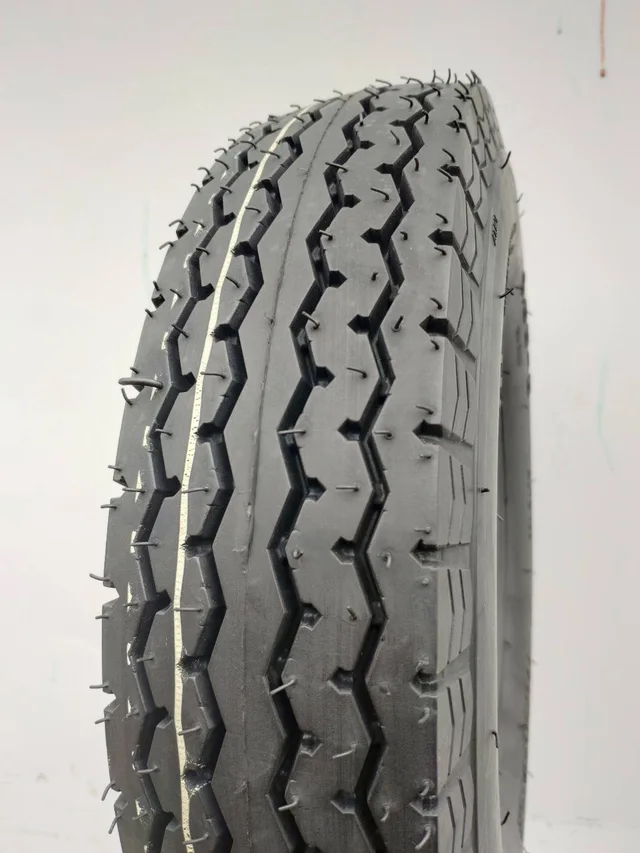 Tricycle tire