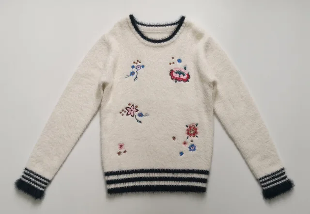 Girls sweater