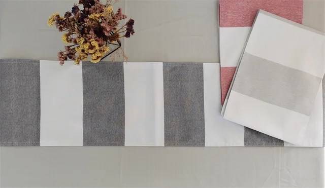 Lurex Stripe Runner